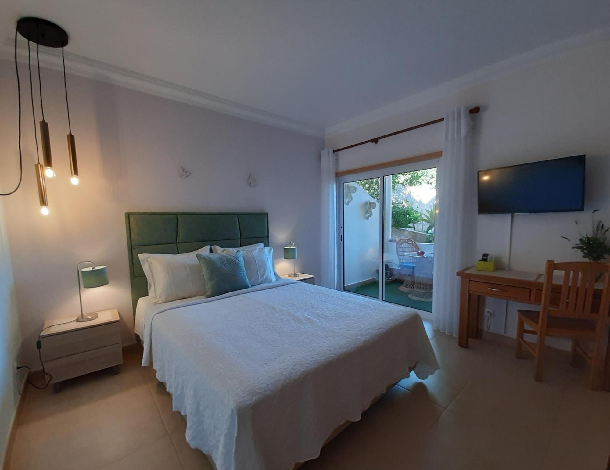 Lucie Lime Guesthouse Praia Da Luz Luaran gambar
